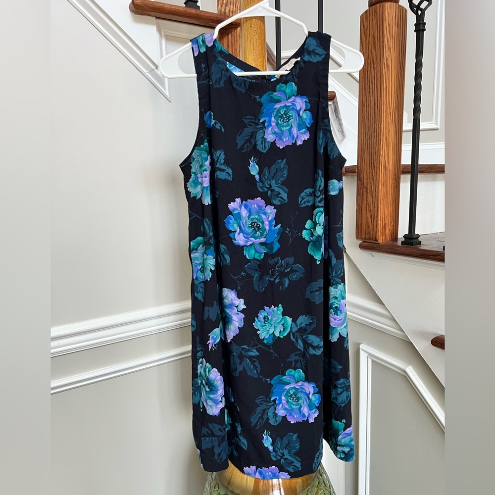 Large sleeveless dress
